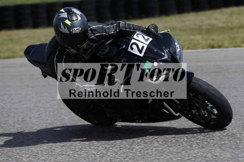 /14 25.04.2024 TZ Motorsport Training ADR/Gruppe gelb/22
